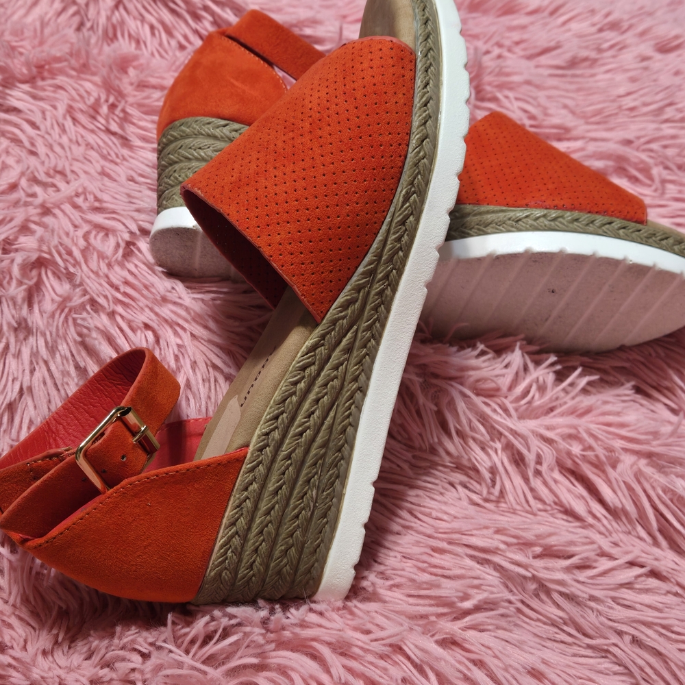 CL by Laundry Women's Bold Orange Espadrilles - Picture 9 of 10